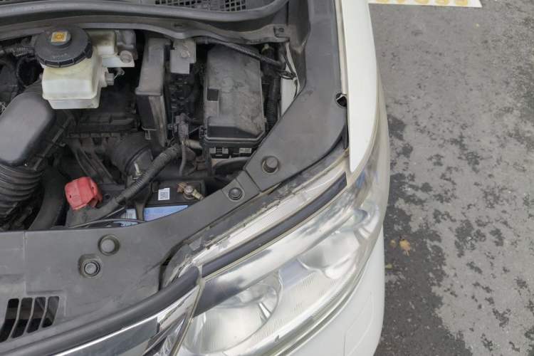Used Honda Elysion 2012 2.4L VTi-S Prestige Edition Engine Bay Left