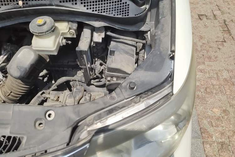 Used Honda Elysion 2012 2.4L VTi-S Prestige Edition Engine Bay Left