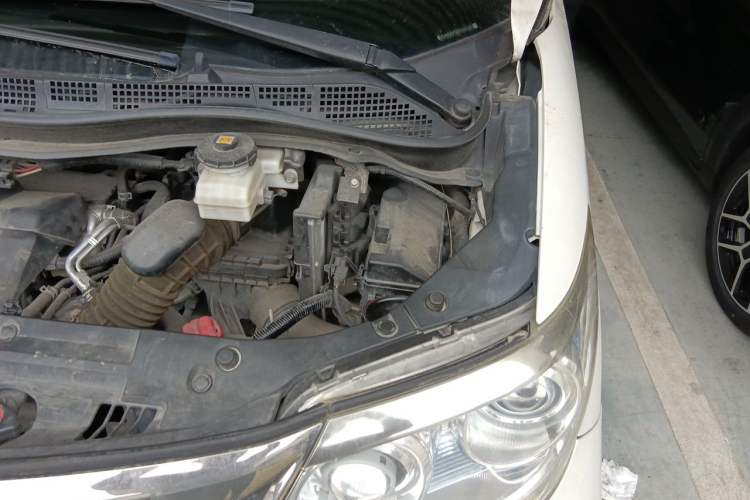 Used Honda Elysion 2012 2.4L VTi-S Prestige Edition Engine Bay Left