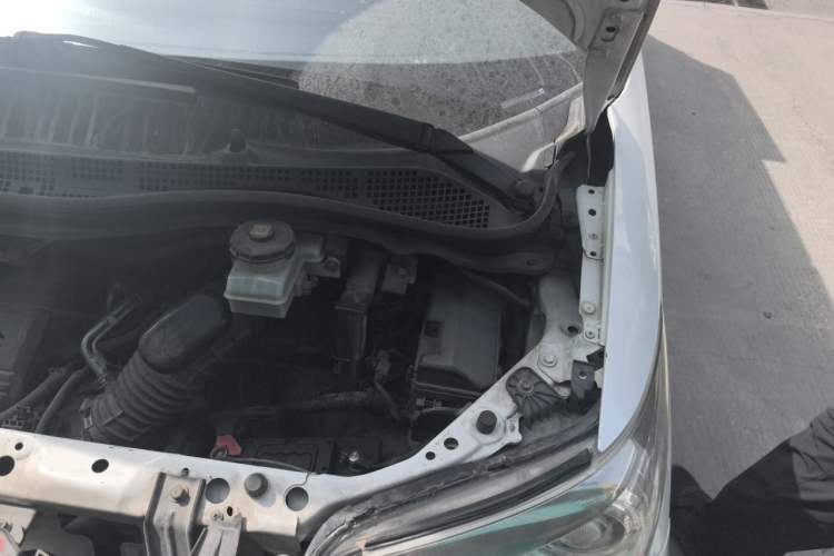 Used Honda Elysion 2012 2.4L VTi-S Prestige Edition Engine Bay Left