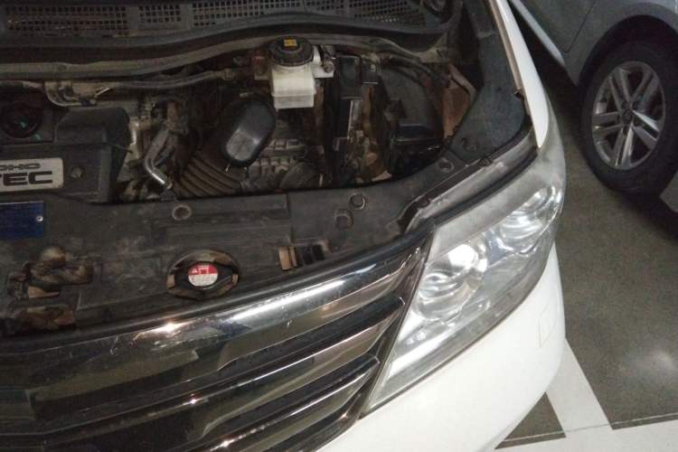 Used Honda Elysion 2012 2.4L VTi-S Prestige Edition Engine Bay Left