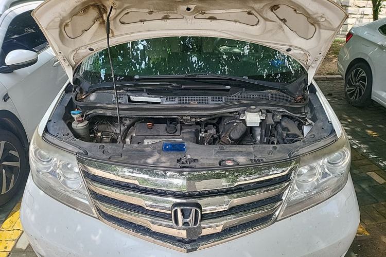 Used Honda Elysion 2012 2.4L VTi-S Prestige Edition Engine Bay