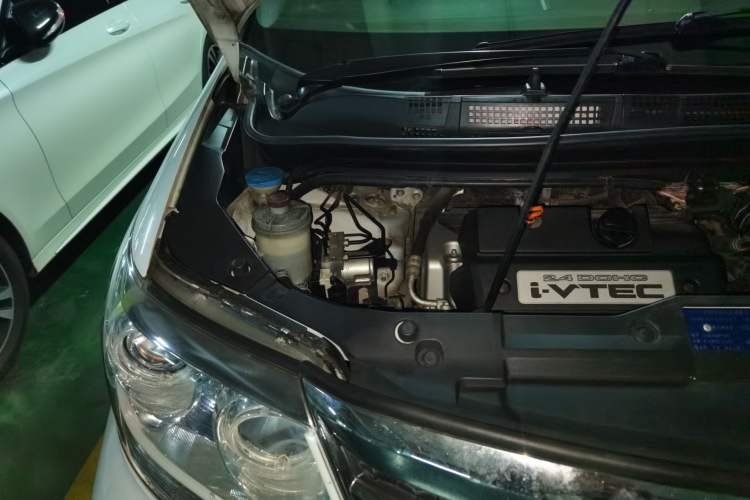 Used Honda Elysion 2012 2.4L VTi-S Prestige Edition Engine Bay Right