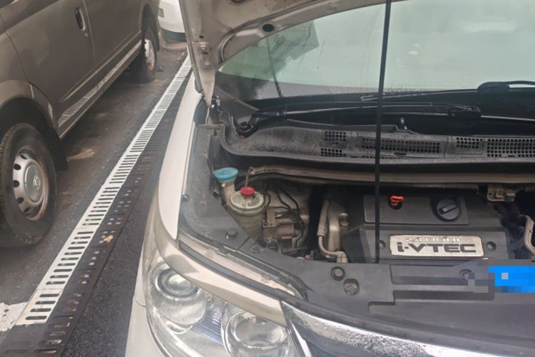 Used Honda Elysion 2012 2.4L VTi Luxury Navigation Edition Engine Bay Right