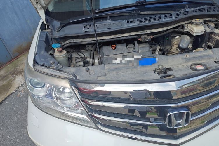 Used Honda Elysion 2012 2.4L VTi-S Prestige Edition Engine Bay Right