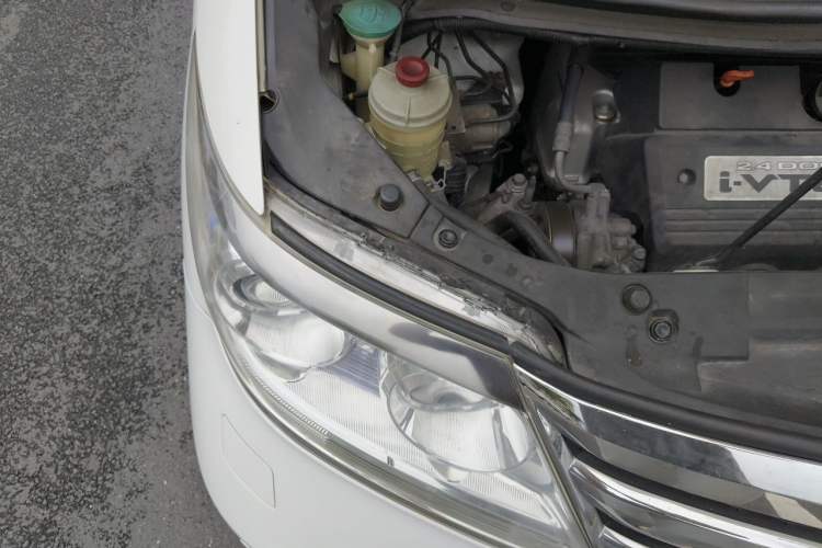 Used Honda Elysion 2012 2.4L VTi-S Prestige Edition Engine Bay Right
