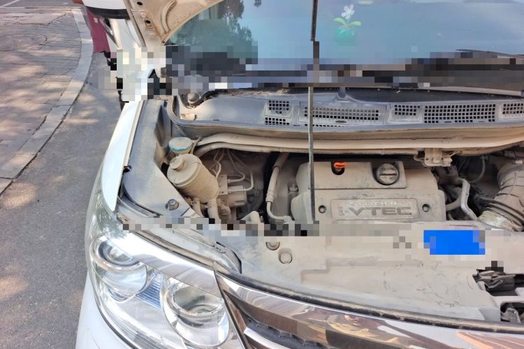 Used Honda Elysion 2012 2.4L VTi Luxury Edition Engine Bay Right