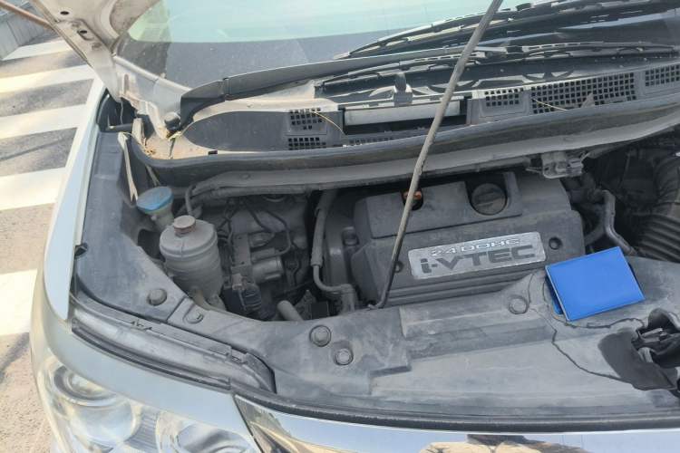 Used Honda Elysion 2012 2.4L VTi-S Prestige Edition Engine Bay Right