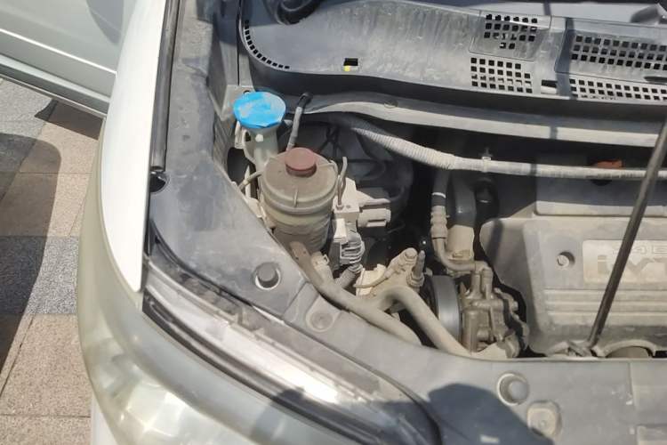 Used Honda Elysion 2012 2.4L VTi-S Prestige Edition Engine Bay Right