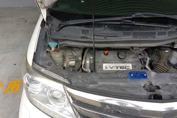 Used Honda Elysion 2012 2.4L VTi-S Prestige Edition Engine Bay Right