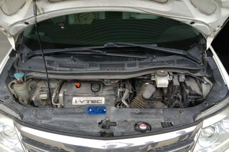 Used Honda Elysion 2012 2.4L VTi-S Prestige Edition Engine Bay