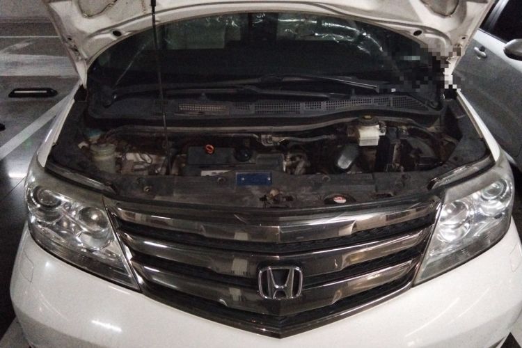 Used Honda Elysion 2012 2.4L VTi-S Prestige Edition Engine Bay