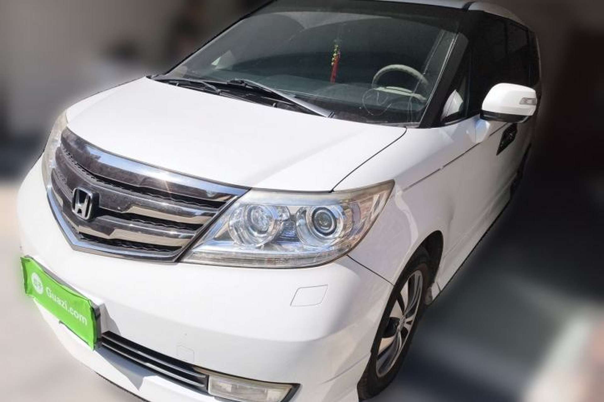 Used Honda Elysion 2012 2.4L VTi Luxury Edition Front Left 45 Deg