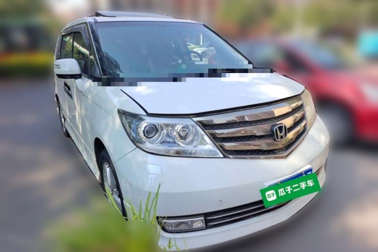 Used Honda Elysion 2012 2.4L VTi Luxury Edition Front Right 45 Deg
