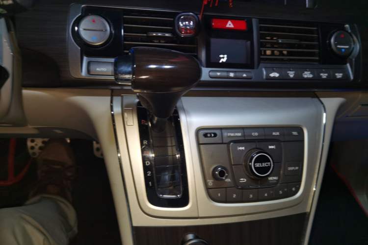Used Honda Elysion 2012 2.4L VTi-S Prestige Edition Gear Lever