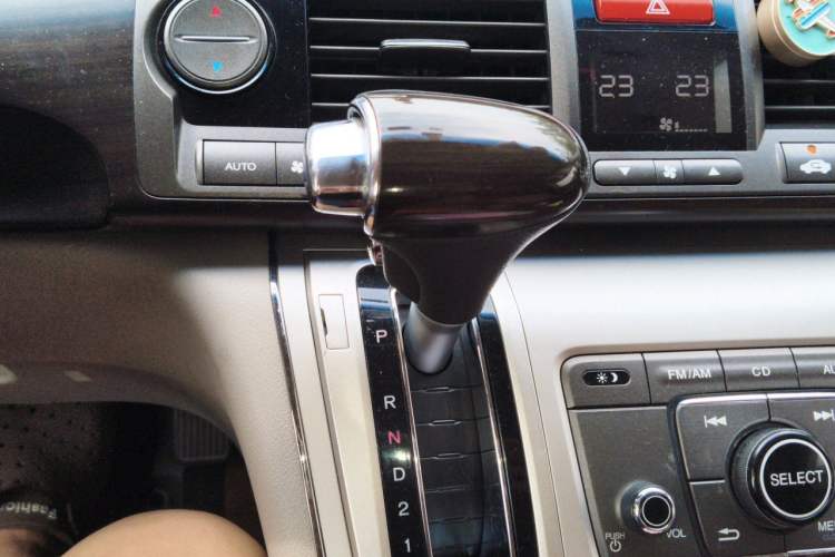 Used Honda Elysion 2012 2.4L VTi-S Prestige Edition Gear Lever