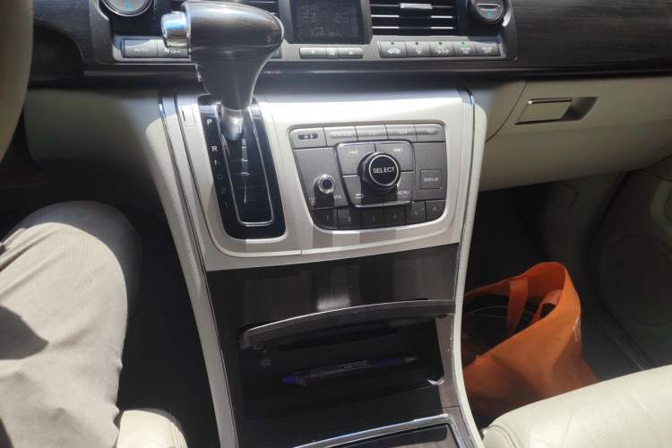 Used Honda Elysion 2012 2.4L VTi-S Prestige Edition Gear Lever