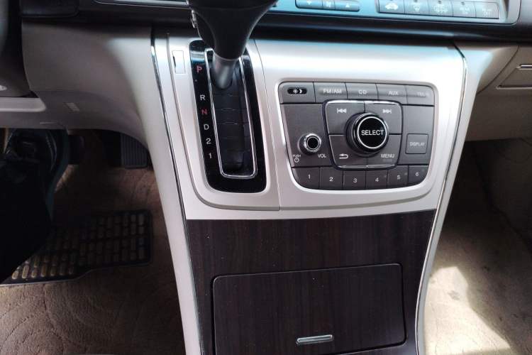 Used Honda Elysion 2012 2.4L VTi-S Prestige Edition Gear Lever