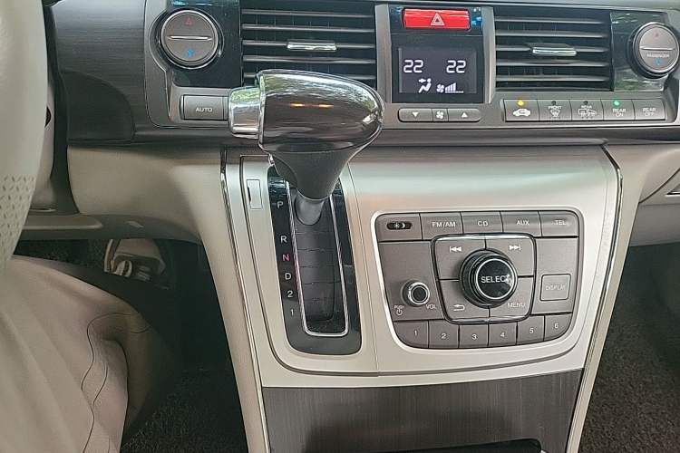 Used Honda Elysion 2012 2.4L VTi-S Prestige Edition Gear Lever