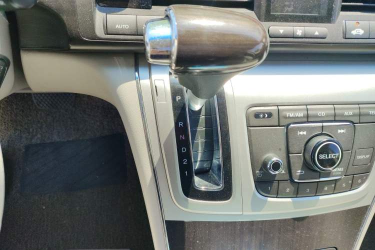 Used Honda Elysion 2012 2.4L VTi-S Prestige Edition Gear Lever