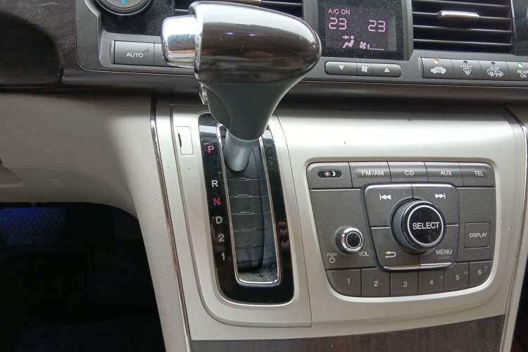 Used Honda Elysion 2012 2.4L VTi-S Prestige Edition Gear Lever