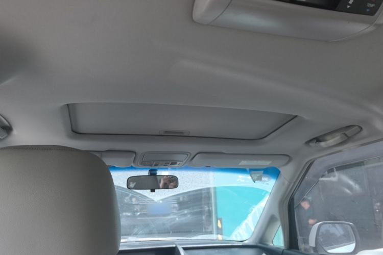 Used Honda Elysion 2012 2.4L VTi-S Prestige Edition Headliner