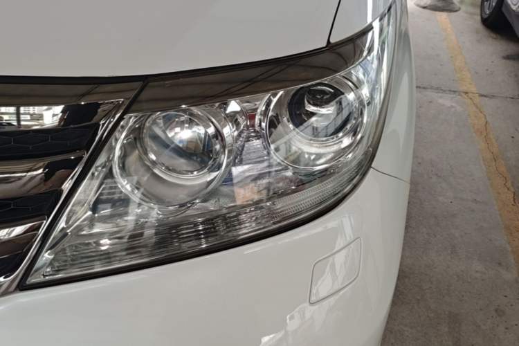 Used Honda Elysion 2012 2.4L VTi-S Prestige Edition Left Front Headlight