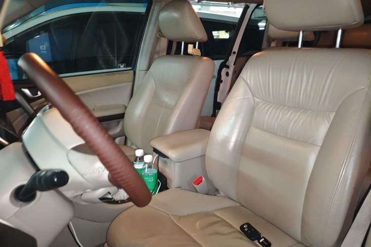 Used Honda Elysion 2012 2.4L VTi-S Prestige Edition Left Front Seat