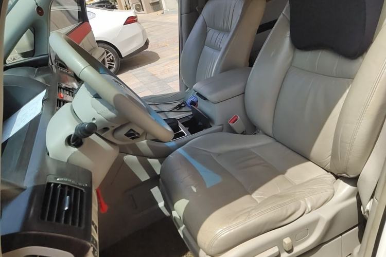 Used Honda Elysion 2012 2.4L VTi-S Prestige Edition Left Front Seat