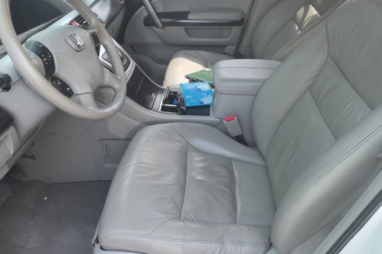 Used Honda Elysion 2012 2.4L VTi-S Prestige Edition Left Front Seat