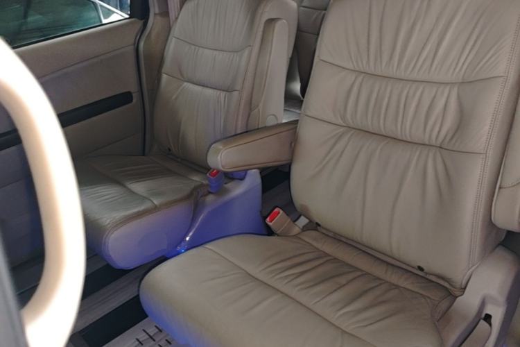 Used Honda Elysion 2012 2.4L VTi-S Prestige Edition Left Rear Seat
