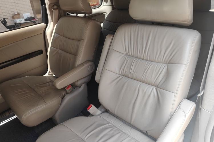 Used Honda Elysion 2012 2.4L VTi-S Prestige Edition Left Rear Seat