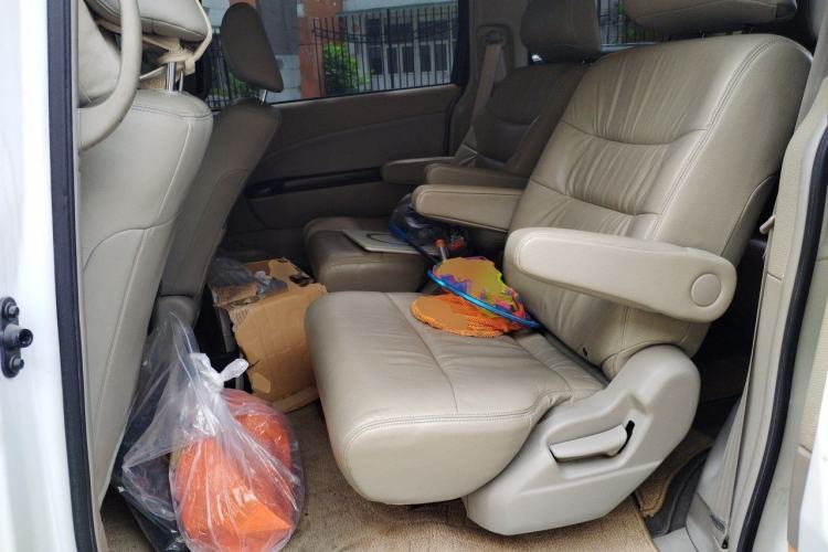 Used Honda Elysion 2012 2.4L VTi-S Prestige Edition Left Rear Seat