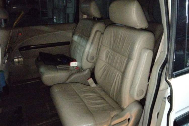 Used Honda Elysion 2012 2.4L VTi-S Prestige Edition Left Rear Seat