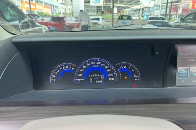 Used Honda Elysion 2012 2.4L VTi-S Prestige Edition Odometer Close Up
