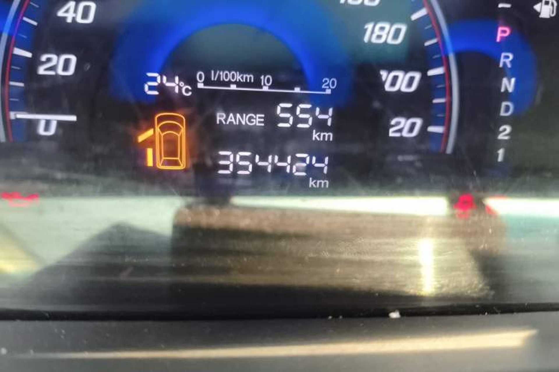 Used Honda Elysion 2012 2.4L VTi-S Prestige Edition Odometer Close Up