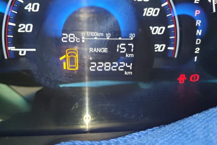 Used Honda Elysion 2012 2.4L VTi-S Prestige Edition Odometer Close Up