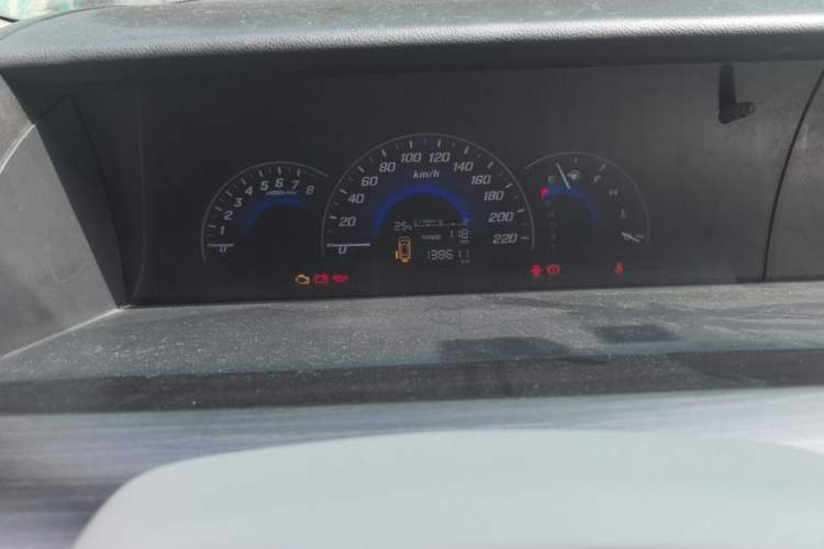 Used Honda Elysion 2012 2.4L VTi-S Prestige Edition Odometer Close Up