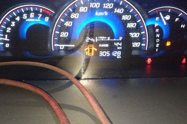 Used Honda Elysion 2012 2.4L VTi-S Prestige Edition Odometer Close Up