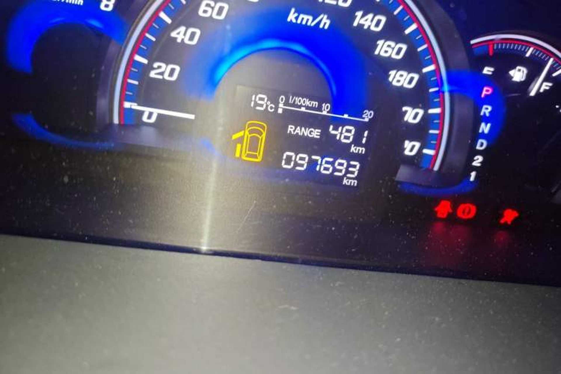 Used Honda Elysion 2012 2.4L VTi-S Prestige Edition Odometer Close Up