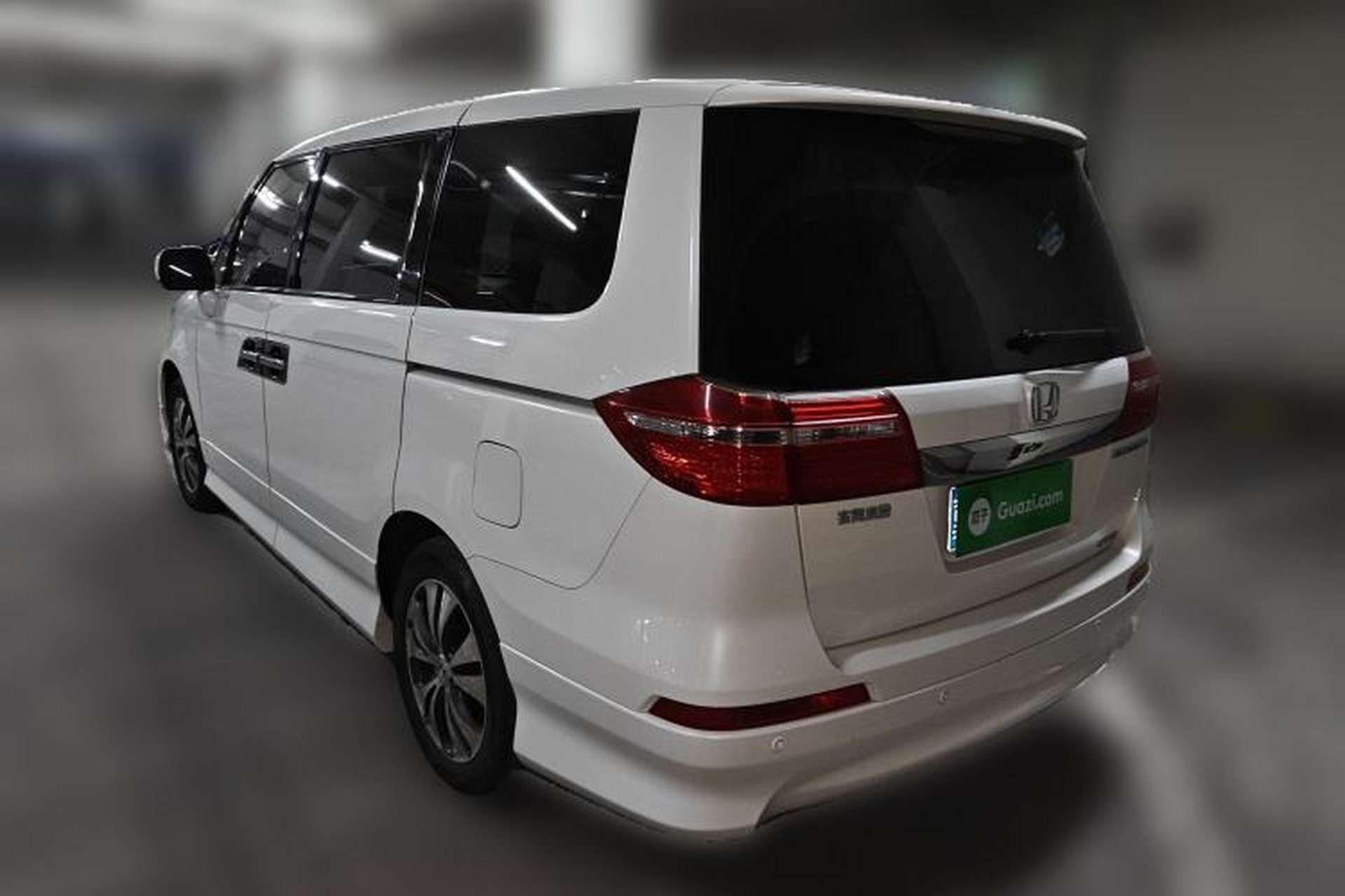 Used Honda Elysion 2012 2.4L VTi-S Prestige Edition Rear Left 45 Deg