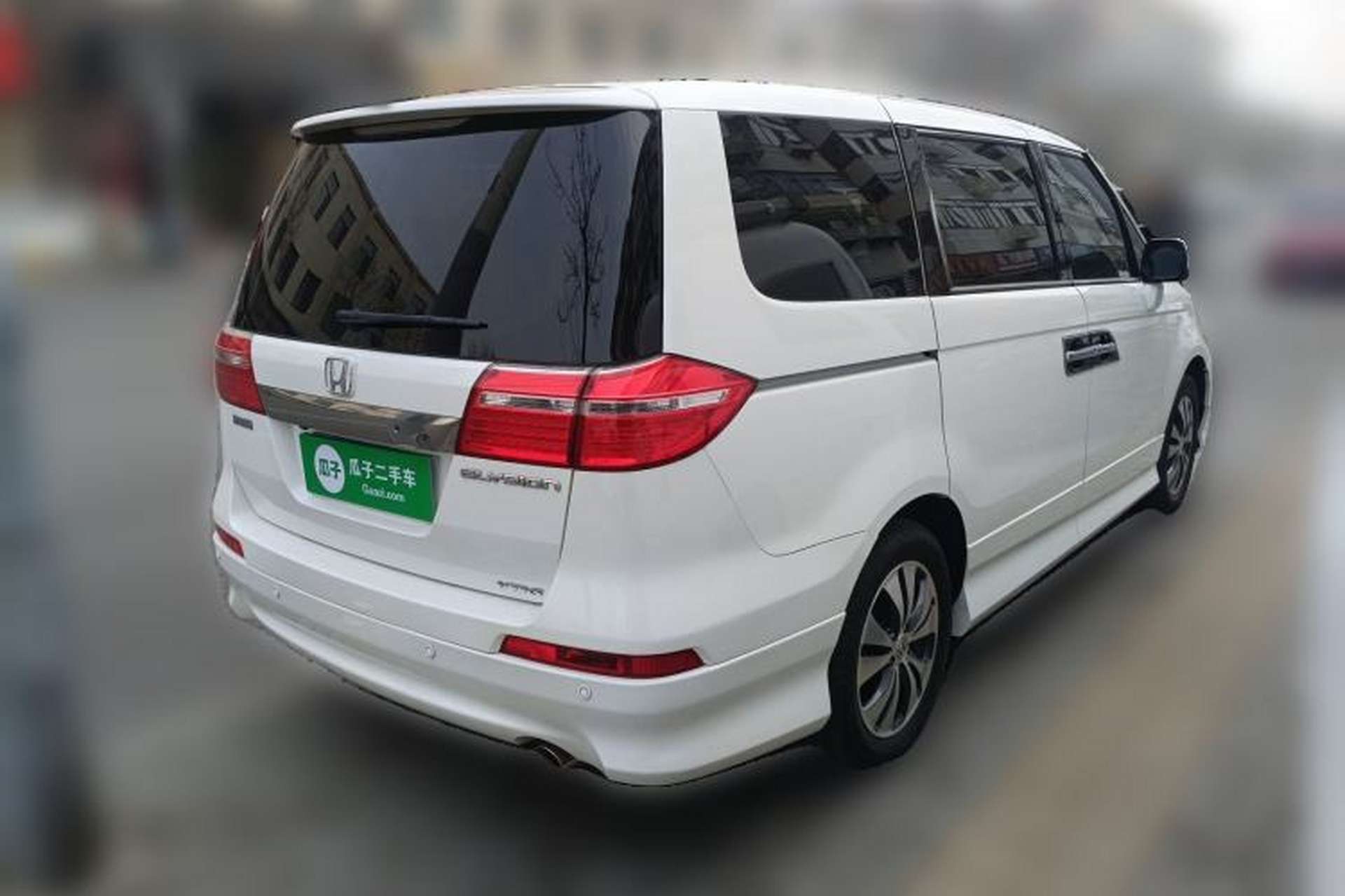 Used Honda Elysion 2012 2.4L VTi-S Prestige Edition Rear Right 45 Deg