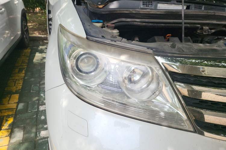 Used Honda Elysion 2012 2.4L VTi-S Prestige Edition Right Front Headlight