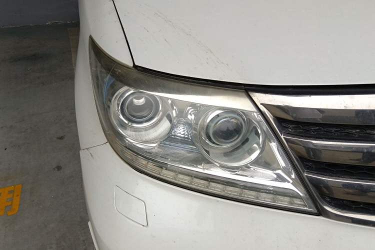Used Honda Elysion 2012 2.4L VTi-S Prestige Edition Right Front Headlight