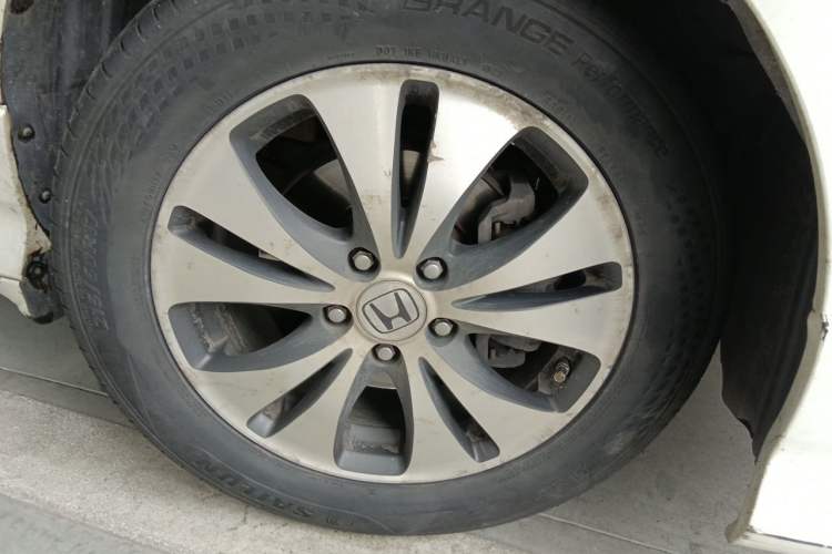Used Honda Elysion 2012 2.4L VTi-S Prestige Edition Right Front Wheel Hub