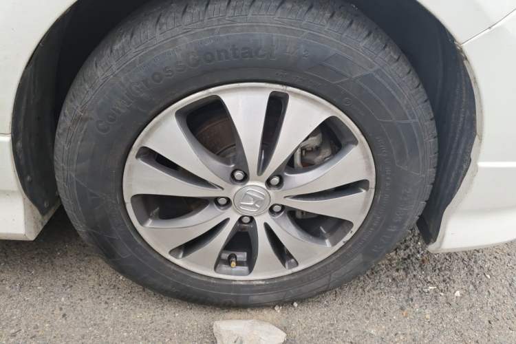Used Honda Elysion 2012 2.4L VTi-S Prestige Edition Right Front Wheel Hub