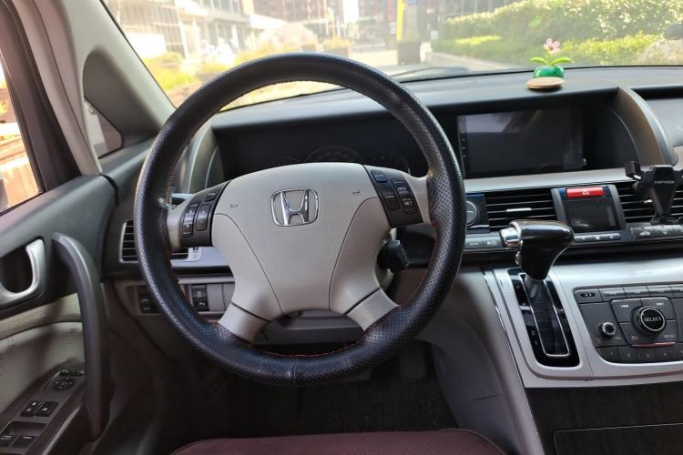 Used Honda Elysion 2012 2.4L VTi Luxury Edition Steering Wheel