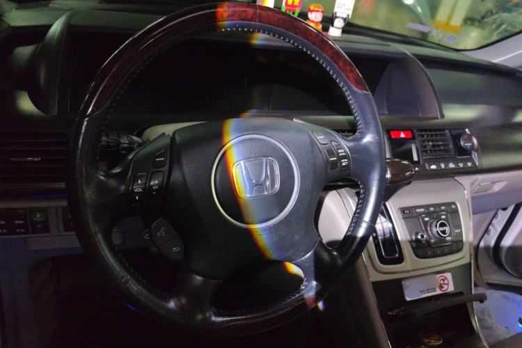Used Honda Elysion 2012 2.4L VTi-S Prestige Edition Steering Wheel