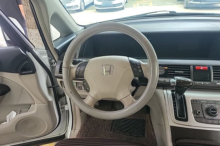 Used Honda Elysion 2012 2.4L VTi-S Prestige Edition Steering Wheel