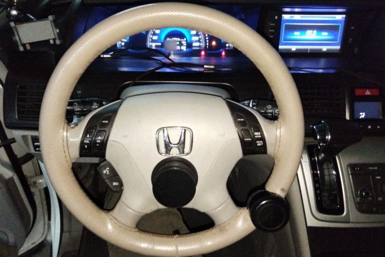 Used Honda Elysion 2012 2.4L VTi-S Prestige Edition Steering Wheel